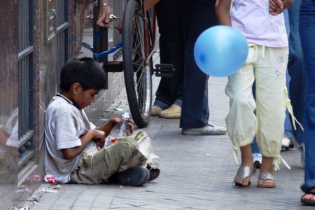 Aseguran que casi 6 de cada 10 chicos argentinos son pobres Aseguran que casi 6 de cada 10 chicos argentinos son pobres